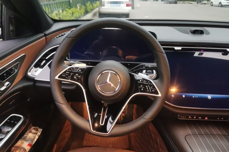 Used Mercedes-Benz E-Class New Energy 2024 E 350 e L Plug-in Hybrid Sedan
