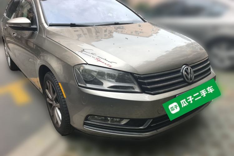 Used Volkswagen Magotan 2012 Travel Edition 2.0 TSI Comfort Version Front Right 45 Deg