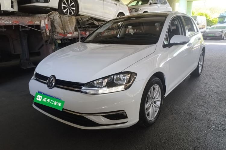 Used Volkswagen Golf 2018 230TSI Automatic Comfort Model Guazi used car, China used car export, Used car for sale, Used cars, Cheapest cars for sale