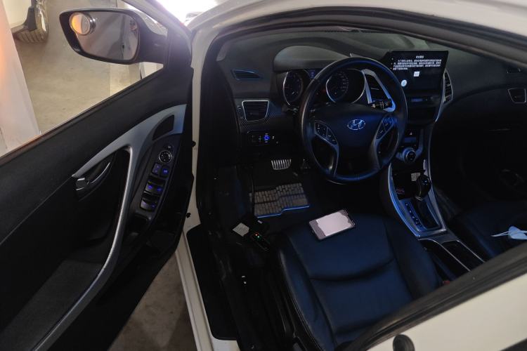 Used Hyundai Elantra (5th Generation / Langdong) 2015 1.6L Automatic Luxury Model Driver Seat