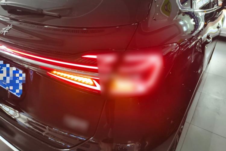 Used Hongqi HS5 2025 2.0T All-Wheel-Drive Flagship Pro Edition
