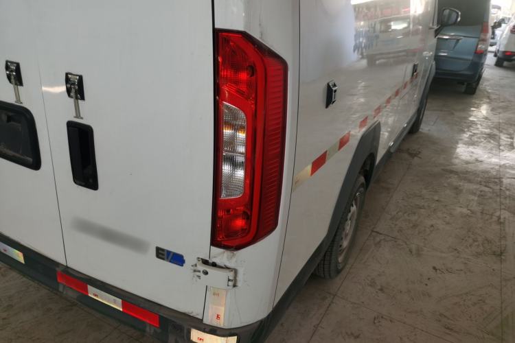 Used Foton Intelligent Blue Elf E7 2024 All-Electric Van Flat Roof 2 Seats EVE Energy 41.86 kWh
