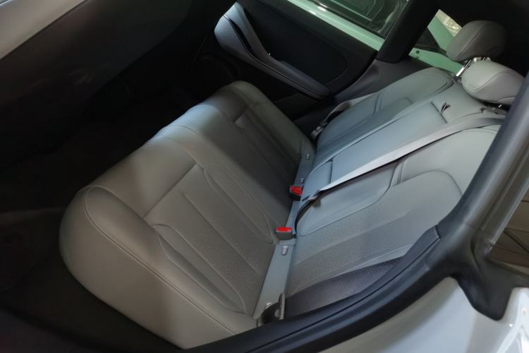 Used Nio ET5T 2023 75 kWh Touring Interior 4