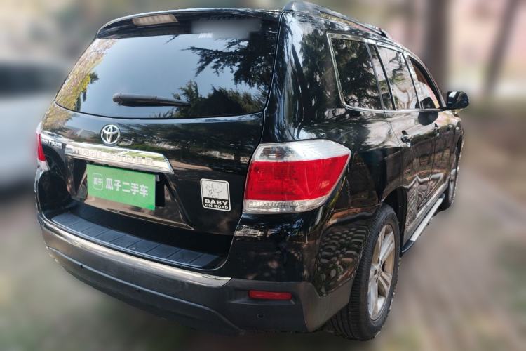 Used Toyota Highlander 2012 2.7L Two-Wheel Drive 7-Seater Luxury Edition Rear Right 45 Deg