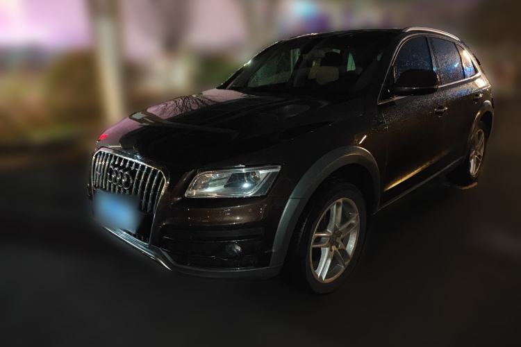 Used Audi Q5 2018 Collector's Edition 40 TFSI Technology Model