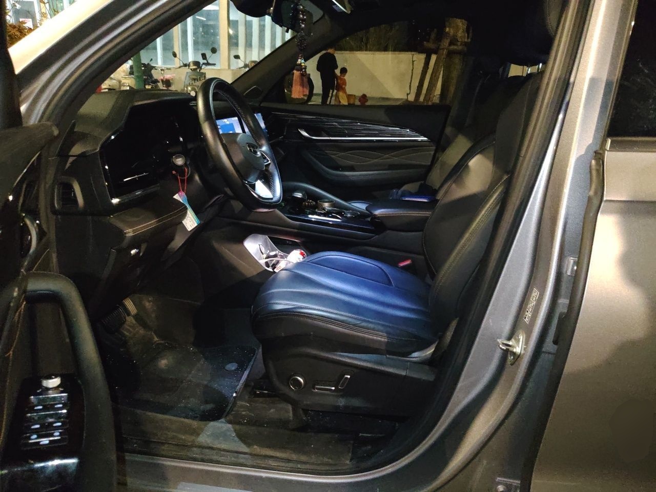 Geely Auto Monjaro L 2024 2.0TD DCT EVO Two-Wheel Drive Long-Range Version — снимка 15