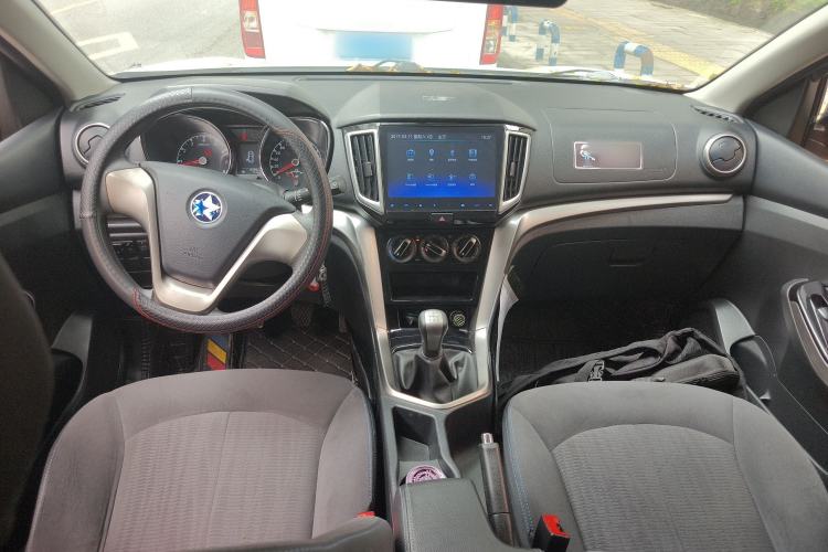 Used Venucia T70 2016 1.6L Manual Ruixing Edition
