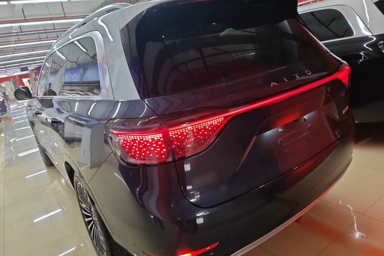 Used Hima AITO M9 2024 Range-Extended Ultra Version 52 kWh 5-Seater Model
