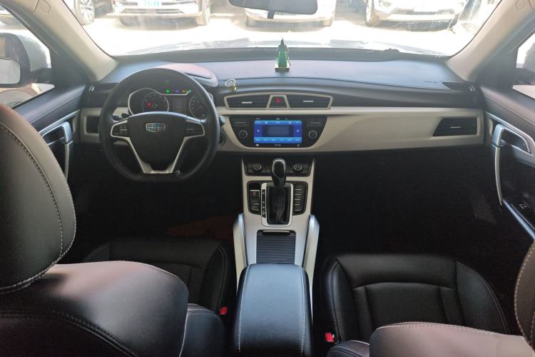 Used Geely Auto Emgrand X7 Sport 2016 1.8TD Automatic ZhiShang Model Center Console