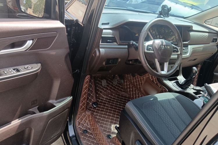 Used BAW Ruisheng Ace M7 2023 2.0L Long Wheelbase Enjoyment Version 7 Seats Driver Seat