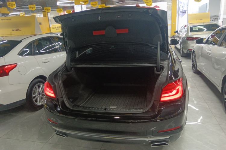 Used BMW 5 Series 2019 Updated 530Li xDrive Luxury Package Trunk