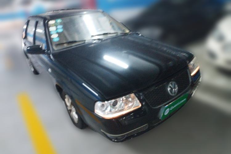 Used Volkswagen Santana Vista 2008 1.8L Manual Comfort Edition Front Right 45 Deg