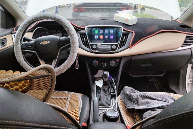 Used Chevrolet Monza 2022 320 Automatic Enjoyment Sunroof Version Center Console