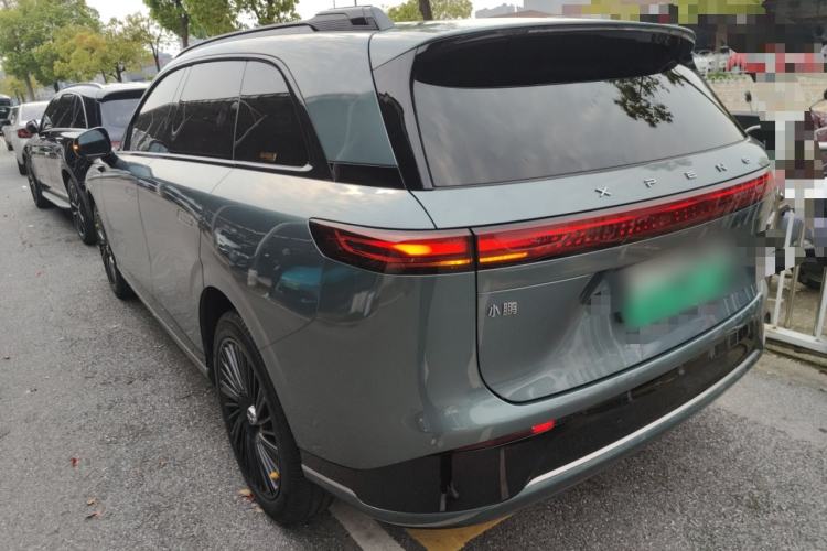 Used XPeng G9 2024 570 Max Rear Left 45 Deg