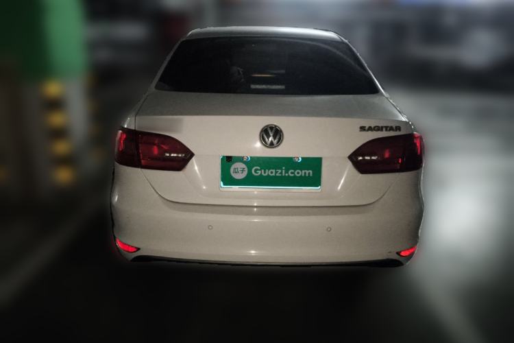 Used Volkswagen Sagitar 2014 Revised Version 1.6L Manual Comfort Edition
