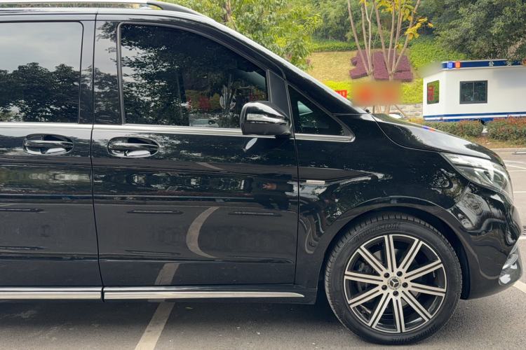 Used Mercedes-Benz V-Class 2021 V 260 L Long-wheelbase Luxury Edition