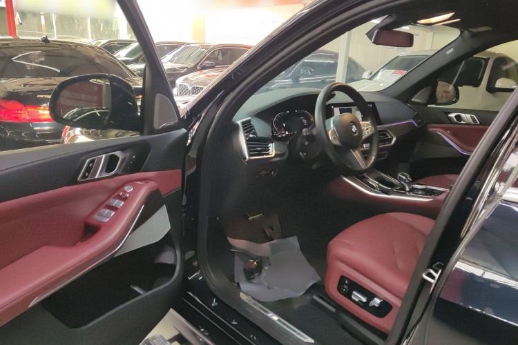 Used BMW X5 2022 Restyled xDrive 40Li M Sport Package
