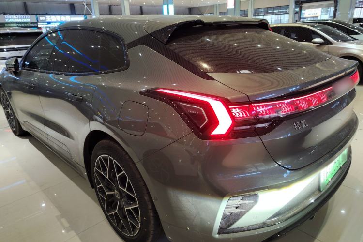 Used Zeekr 001 2026 95° All-Wheel-Drive Max Edition
