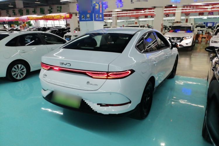 Used BYD Qin PLUS 2025 DM-i Smart Drive 55KM Leading Model Rear Right 45 Deg