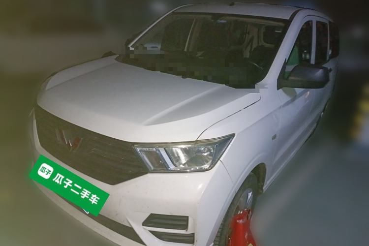 Used Wuling Hongguang 2019 1.5L S Basic Version China VI Standard LAR