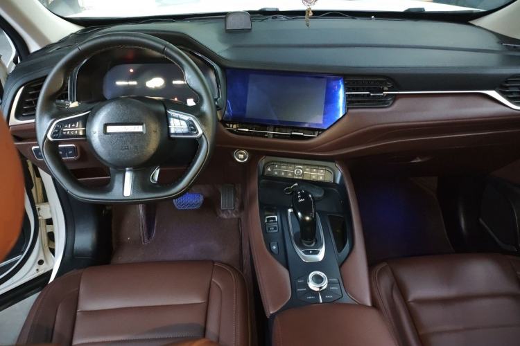 Used Haval F7 2020 1.5T Two-Wheel Drive i-Trend Center Console