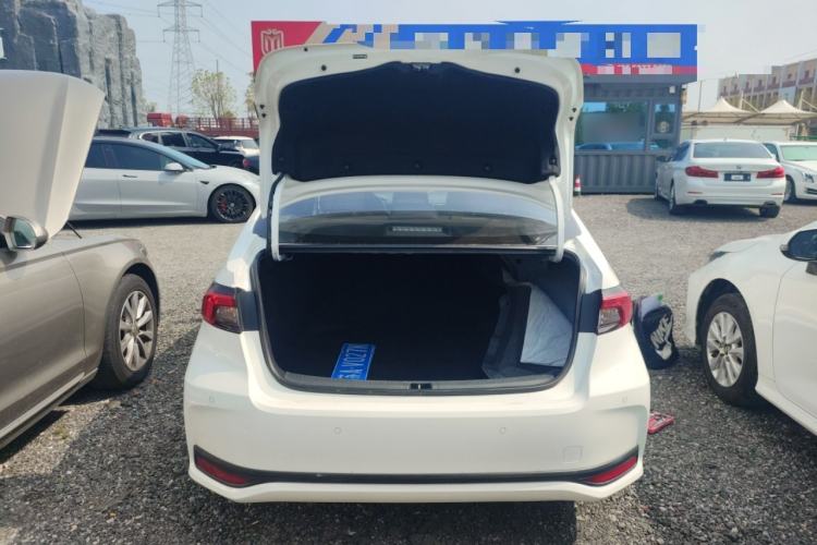 Used Toyota Allion 2022 2.0L Elite Edition Trunk