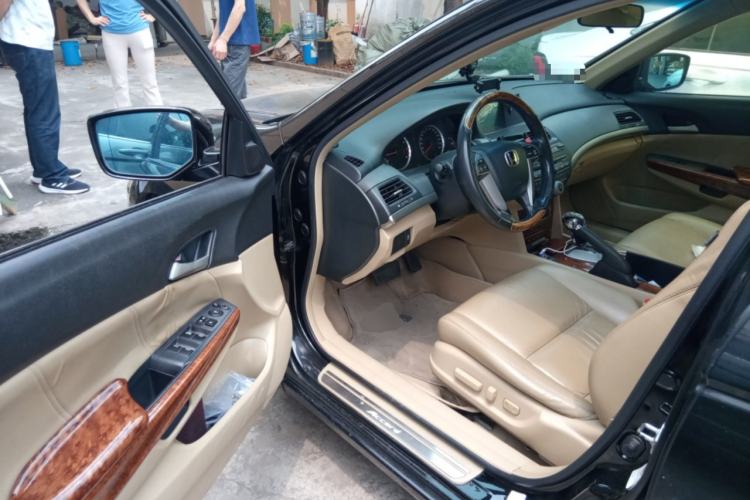 Used Honda Accord 2012 2.4L LX
