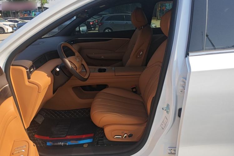 Used Dongfeng Aeolus L8 2025 Model 185KM Dream Edition