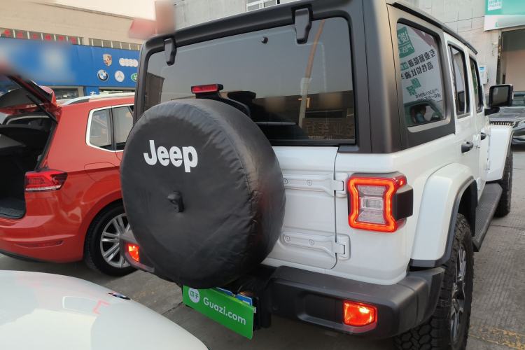 Used Jeep Wrangler 2024 2.0T Sahara Four-Door Edition
