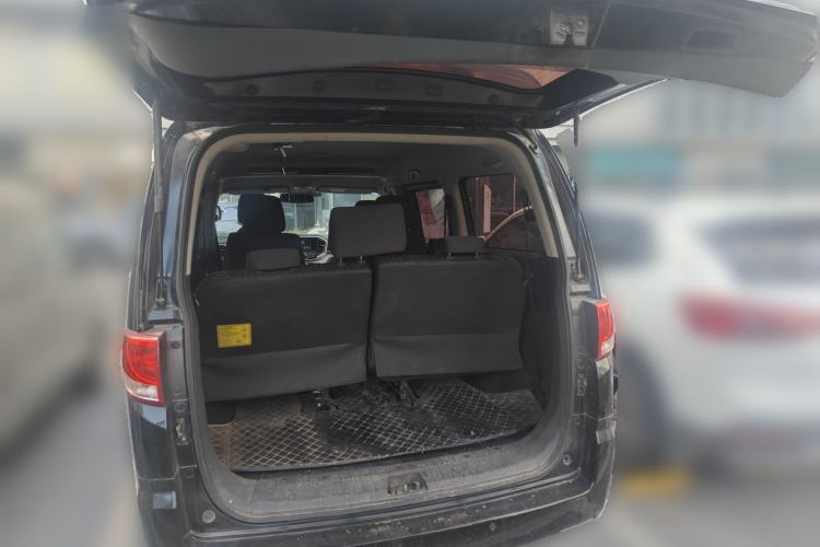 Used JAC Refine M4 2016 2.0L Manual Luxury Version
