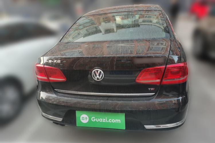 Used Volkswagen Magotan 2015 1.8TSI Luxury Model Rear