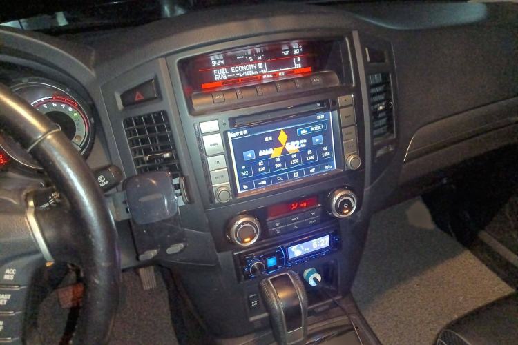 Used Mitsubishi Pajero 2014 3.0L Elite Edition
