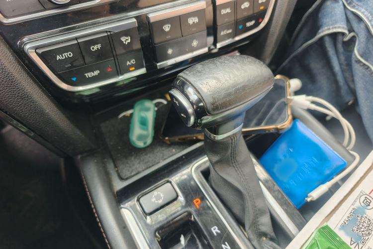 Used GAC Trumpchi GS7 2017 280T Two-Wheel Drive Luxury Model
