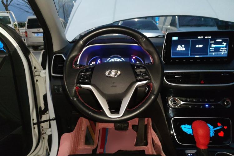 Used Hyundai Tucson 2020 280TGDi Dual-Clutch Two-Wheel Drive Fashion Edition China V Standard Steering Wheel