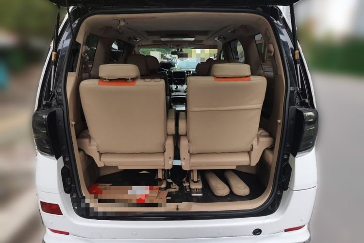Used Toyota Alphard 2011 3.5L Luxury Edition Trunk