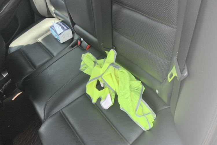 Used Mazda Atenza 2015 2.5L Blue Sky Prestige Edition Left Rear Seat