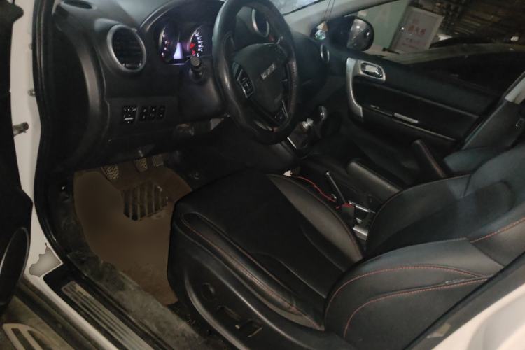 Used Haval H6 2017 Classic Edition 1.5T Manual Two-Wheel Drive Elite Model Left Front Seat