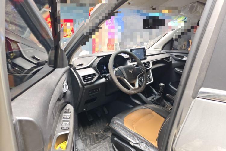 Used Wuling Hongguang S3 2018 1.5L Manual Comfort Model China V Standard Driver Seat