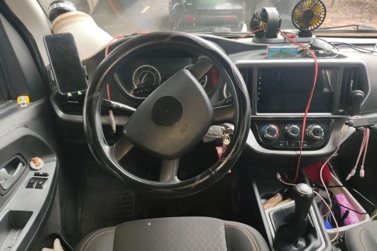 Used CHANGAN KAICHENG Ruixing M60 2023 1.5L GDI Comfort-Class Passenger Vehicle 6/7 Seats Steering Wheel