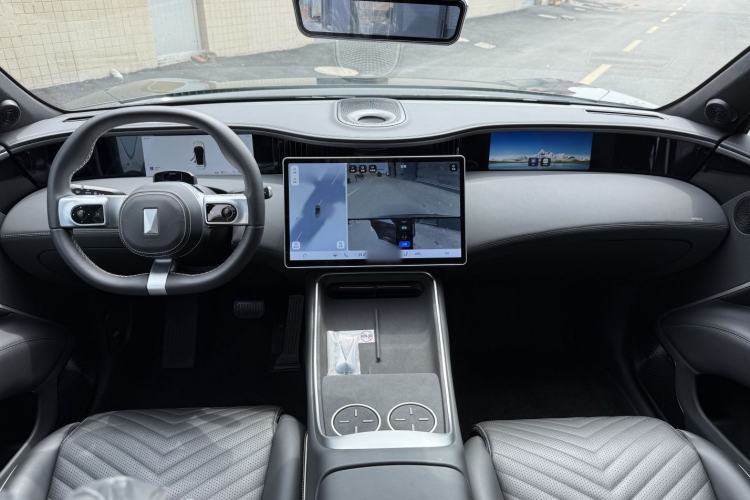 Used Avatr 11 2025 Ultra Extended-Range Edition
