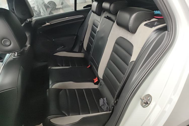 Used Volkswagen Golf 2016 1.4TSI Automatic R-Line