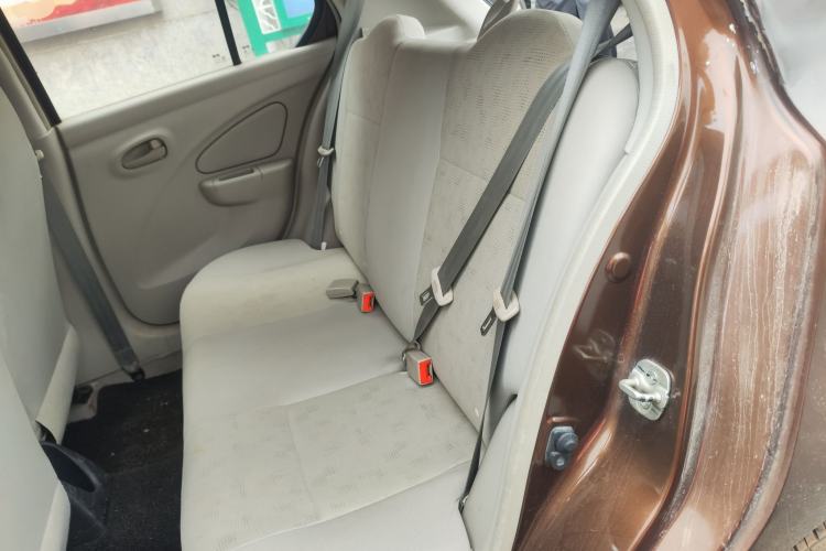 Used Venucia R30 2014 1.2L Manual Enjoyment Edition