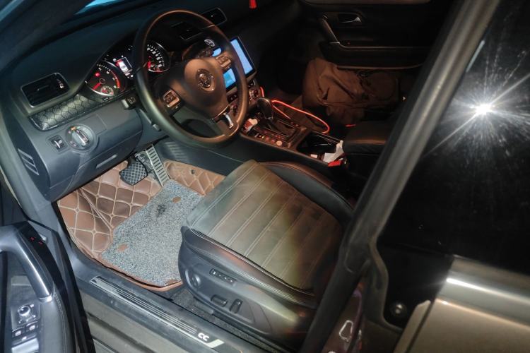 Used Volkswagen FAW-Volkswagen CC 2013 1.8TSI Luxury Model Left Front Seat