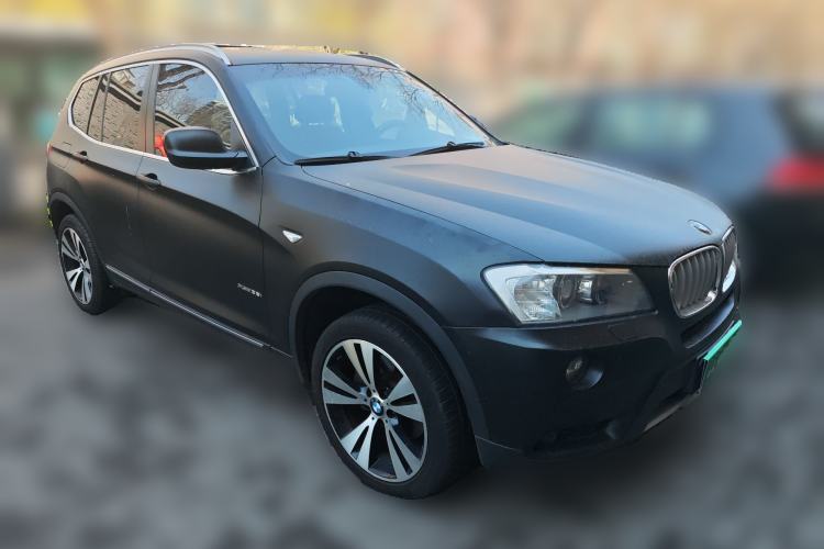 Used BMW X3 2011 xDrive35i Luxury Model Front Right 45 Deg