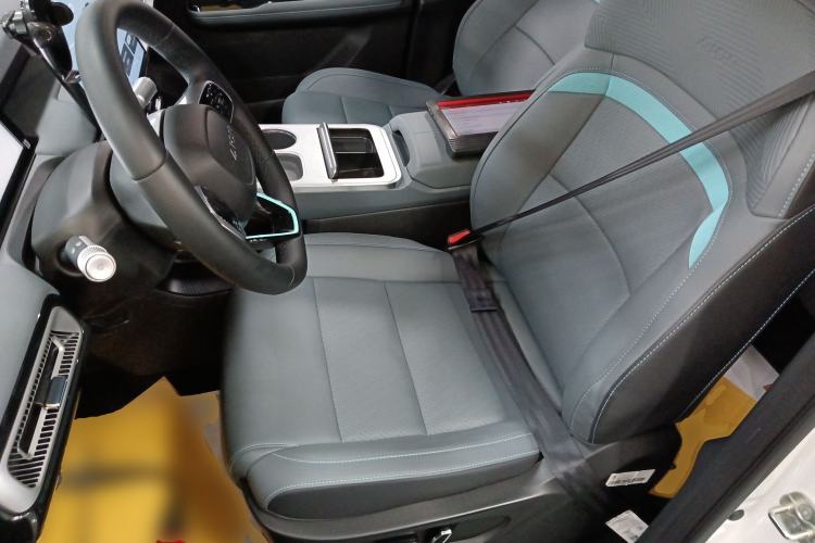 Used AION Y 2023 Plus 510 Smart Edition Left Front Seat