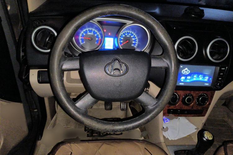 Used CHANGAN KAICHENG Ounuo S 2012 1.3L Standard Version Steering Wheel
