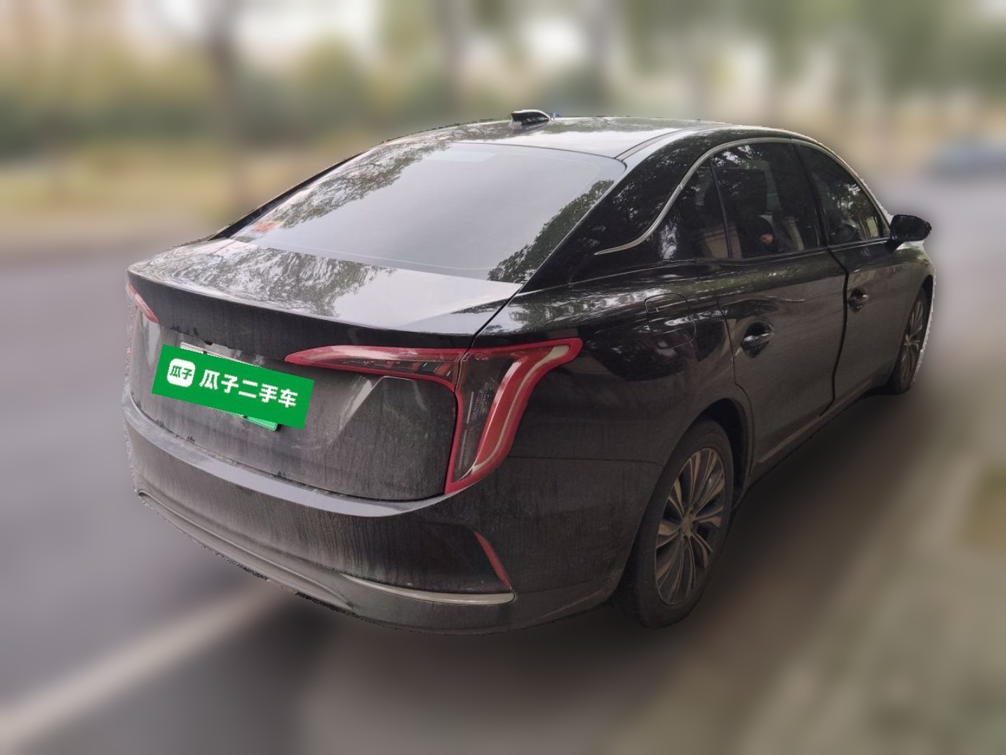 Hongqi E-QM5 2022 431 km Charge & Enjoy Edition — снимка 6