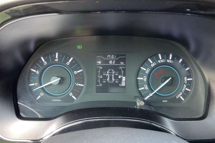 Used Chery Tiggo 3 2016 1.6L Manual ZhiShang Edition