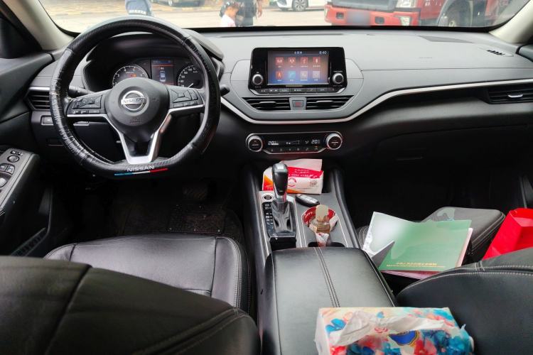 Used Nissan Teana 2019 2.0L XL Comfort Edition Center Console