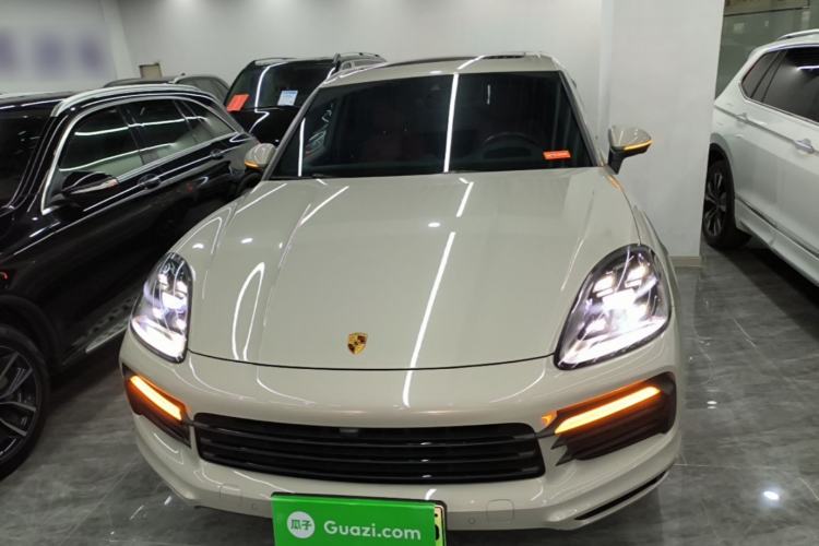 Used Porsche Cayenne E-Hybrid 2020 Cayenne E-Hybrid 2.0T Front